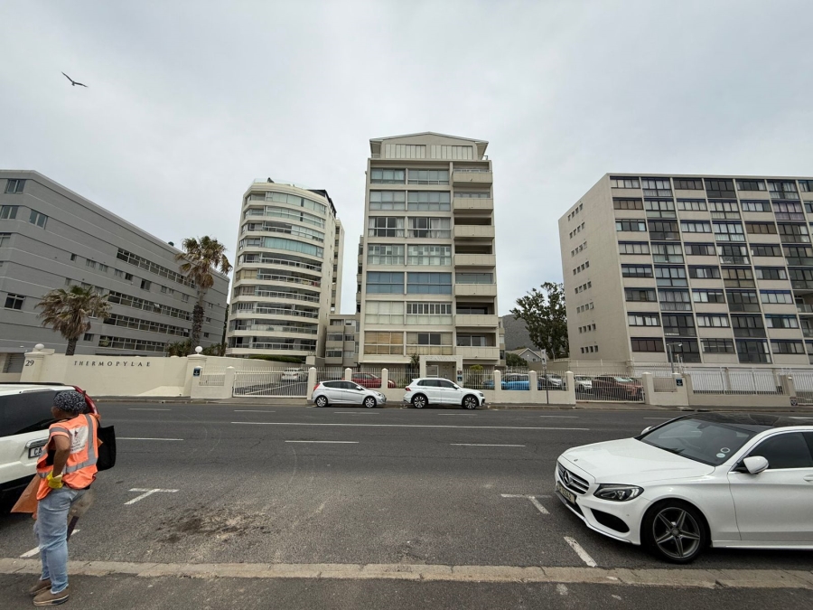 To Let 1 Bedroom Property for Rent in Mouille Point Western Cape